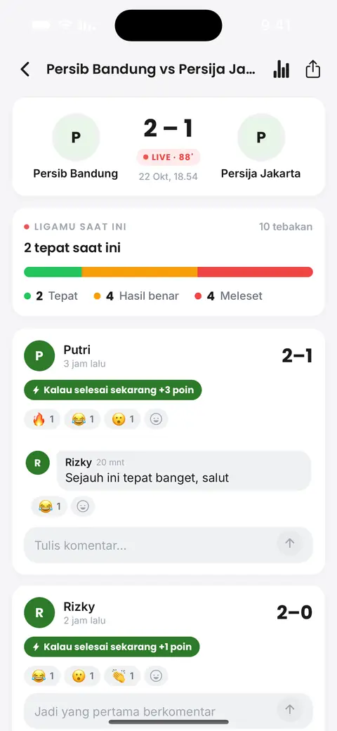 Layar pertandingan live di aplikasi: skor, siapa di liga yang menebak tepat, dan reaksi rekan kerja